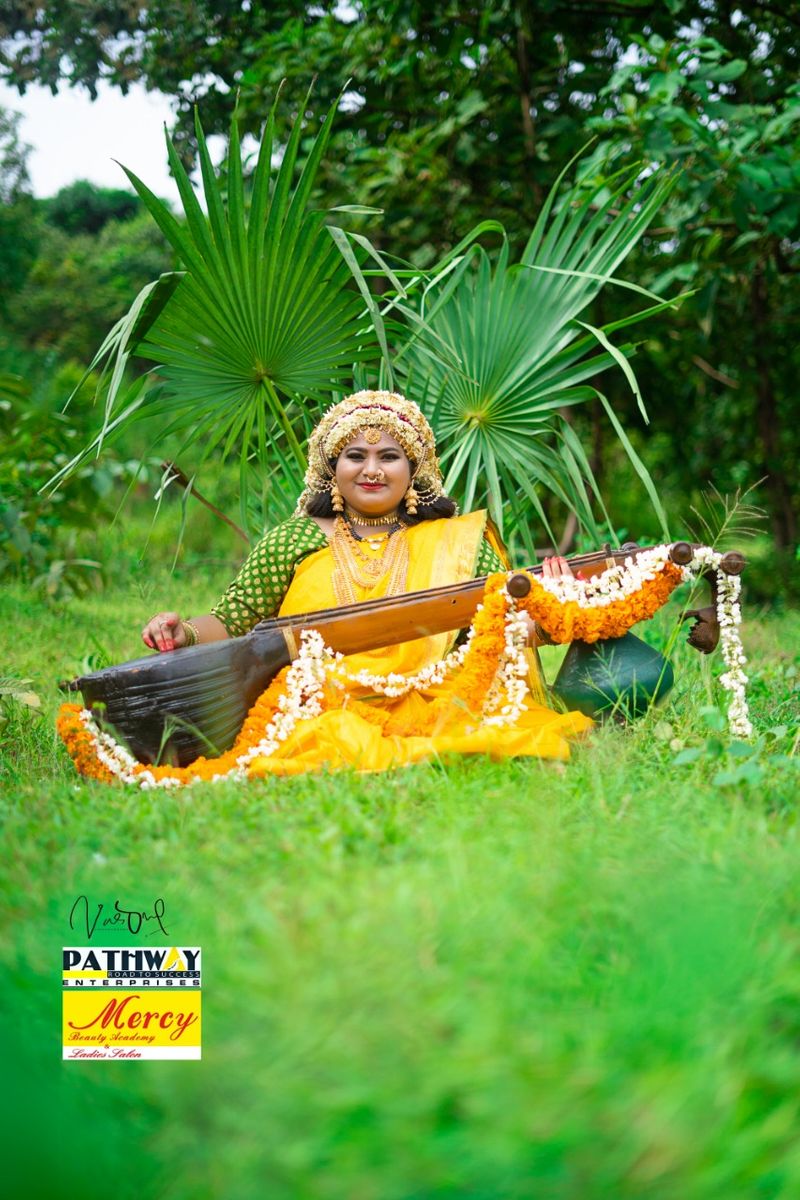 Mangalore Christian Lady Sharade Photoshoot Viral snr