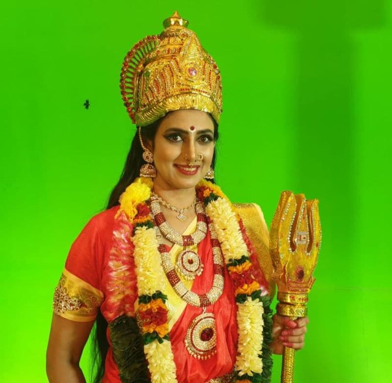 kasthuri turn to amman for vijayadhasami special photo gallery