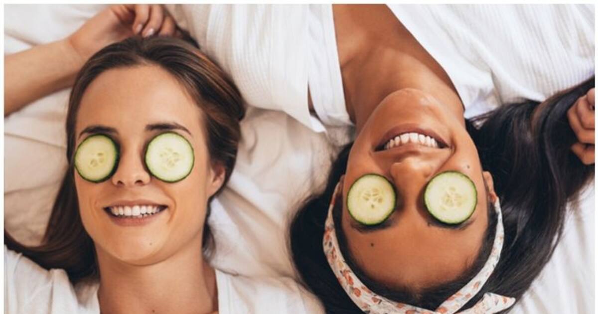 Cucumber slices can soothe your eyes in many ways