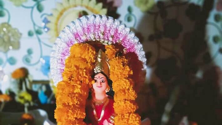 The goddess of wealth Lakshmi and her possessions on lotus BDD The goddess of wealth Lakshmi and her possessions on lotus BDD