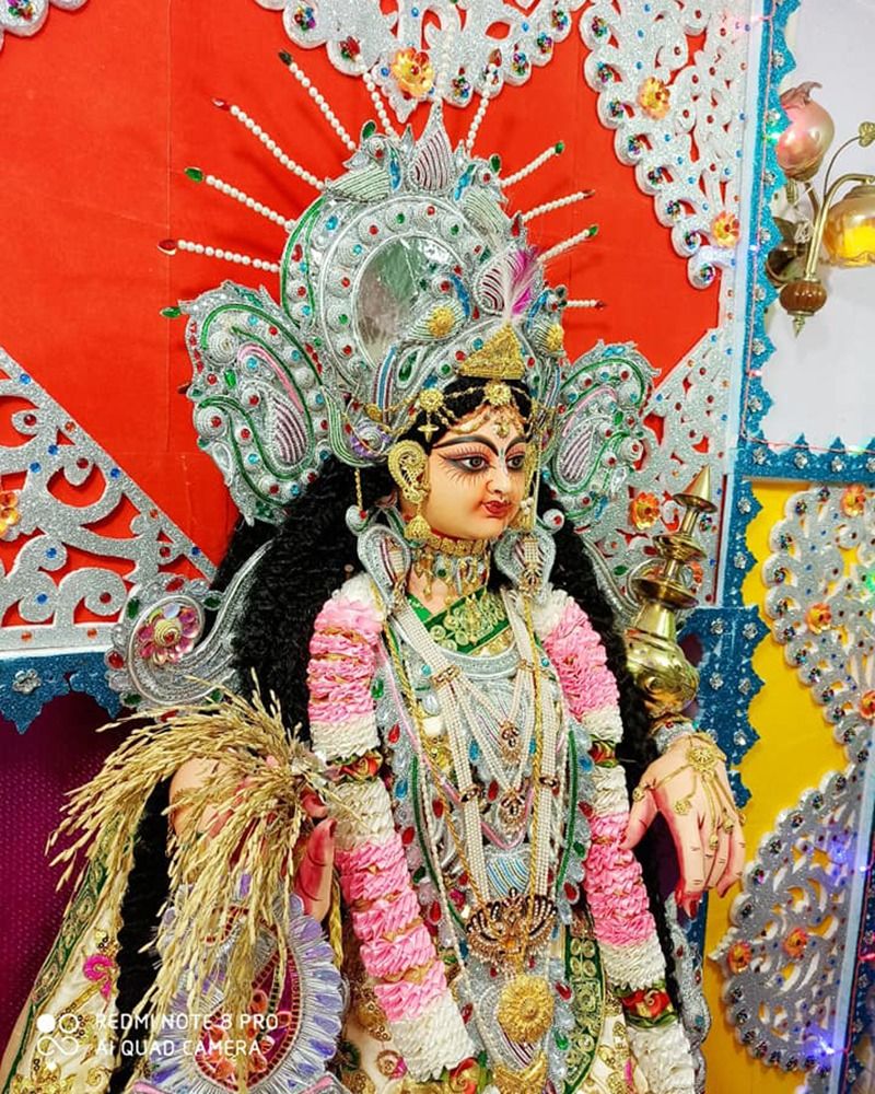 To get Goddess laxmi blessing worship in this way at Purnima tithi BDD