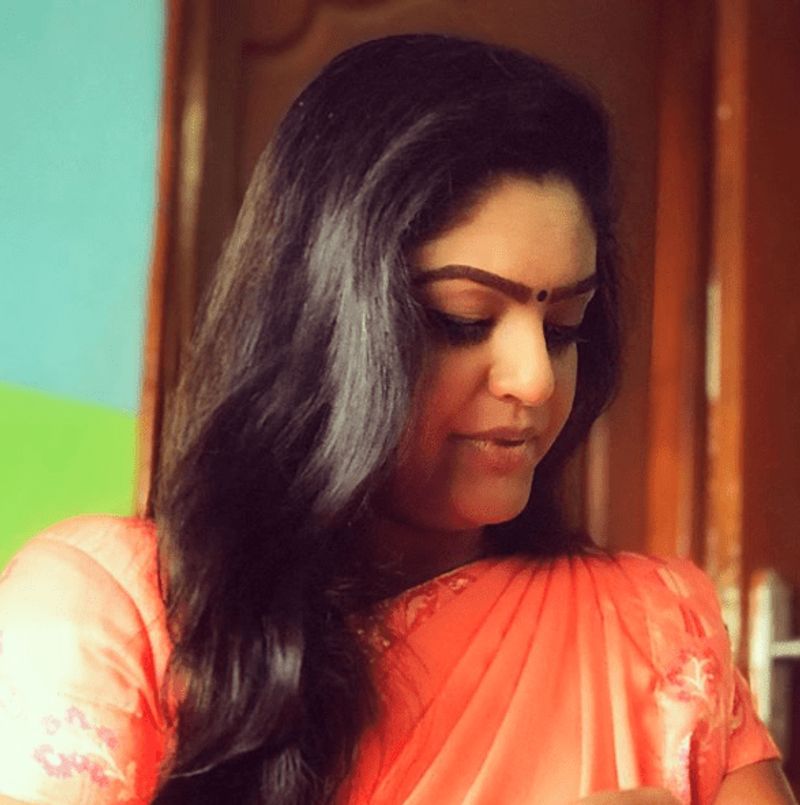 Karthika Deepam Serial Actress premi Viswanath gets movie offer jsp