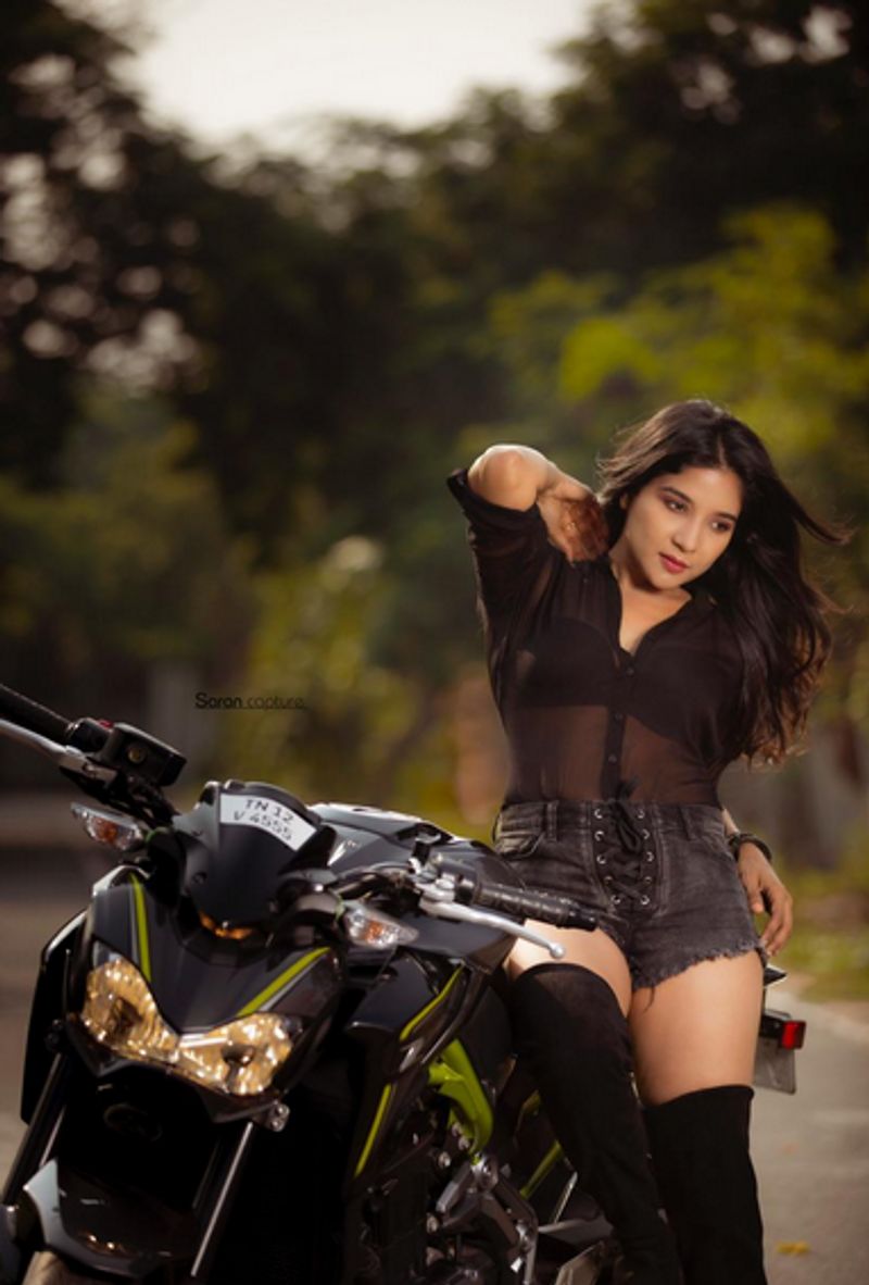 Sakshi Agarwal share her photo