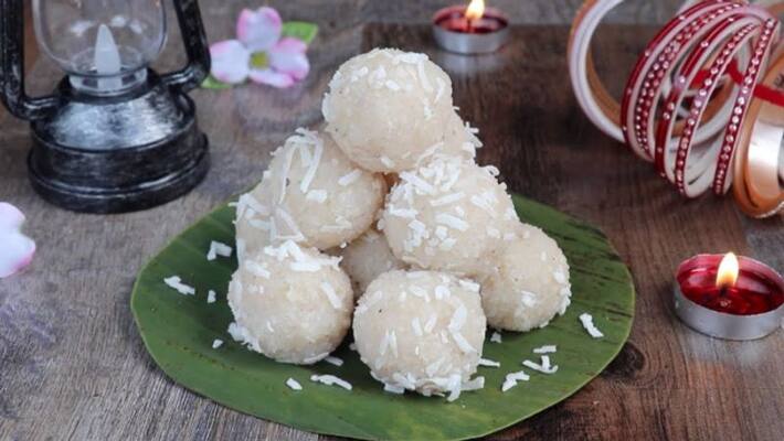 Laxmi Puja special Recipe of Bengal traditional Narkel Naru BDD Laxmi Puja special Recipe of Bengal traditional Narkel Naru BDD