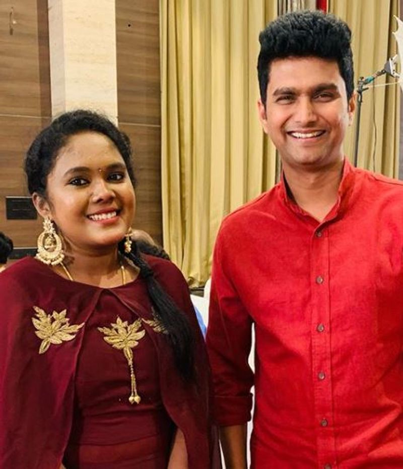vijay tv super singer sai saran got marriage photo goes viral