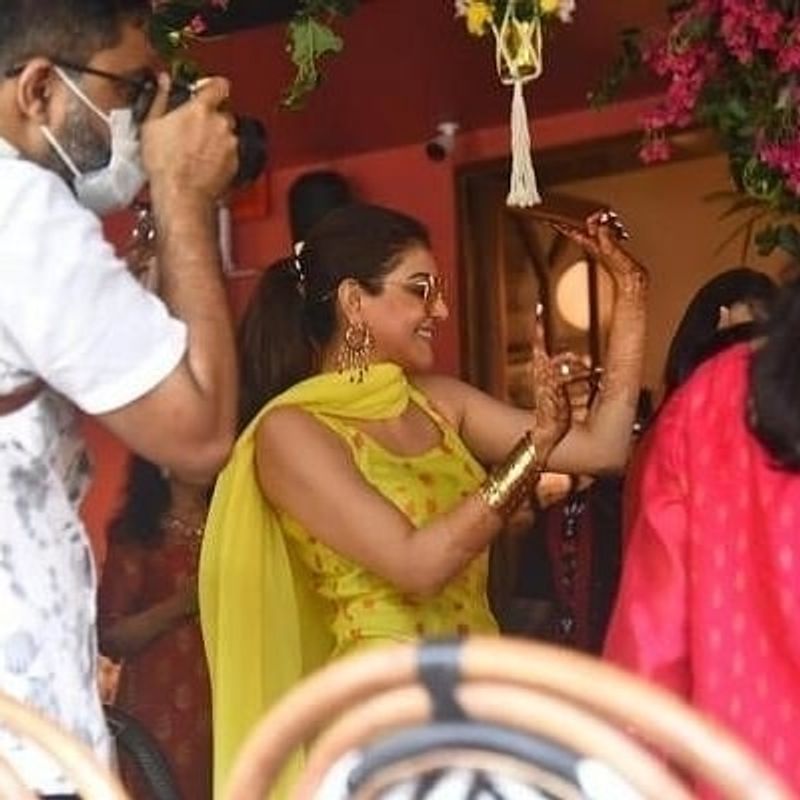 Actress Kajal Aggarwal wedding dress photo going viral