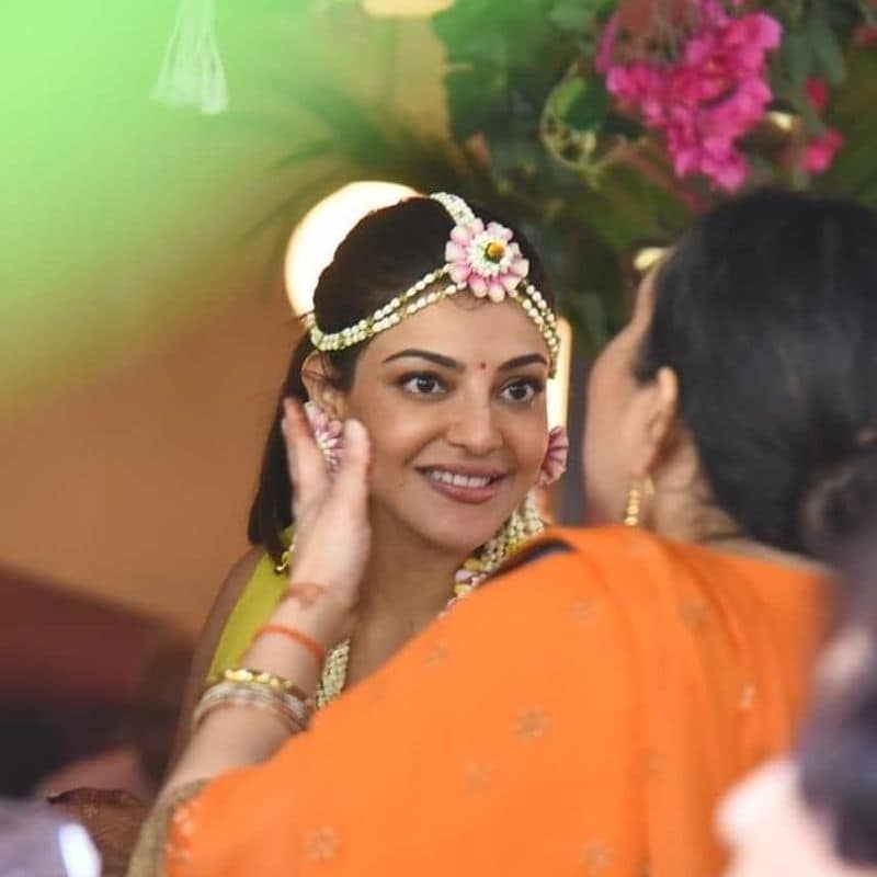 kajal agarwal in her pasupu function photos viral arj