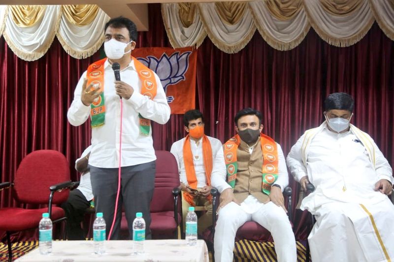 BJP Leaders Did Campaign in RR Nagar in Bengaluru grg
