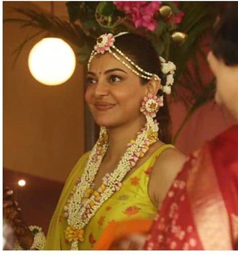 kajal agarwal shines more in bridal get up photos goes viral ksr