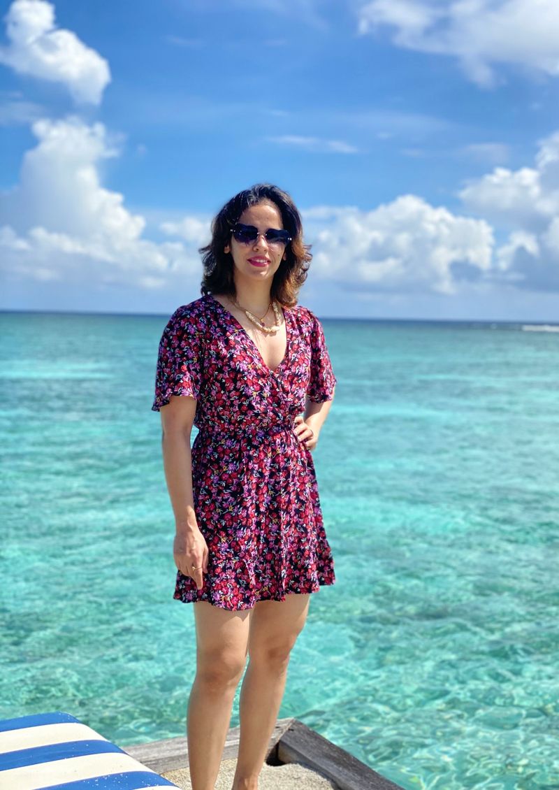 Indian Badminton player Saina nehwal hot Instagram photos in Maldives CRA