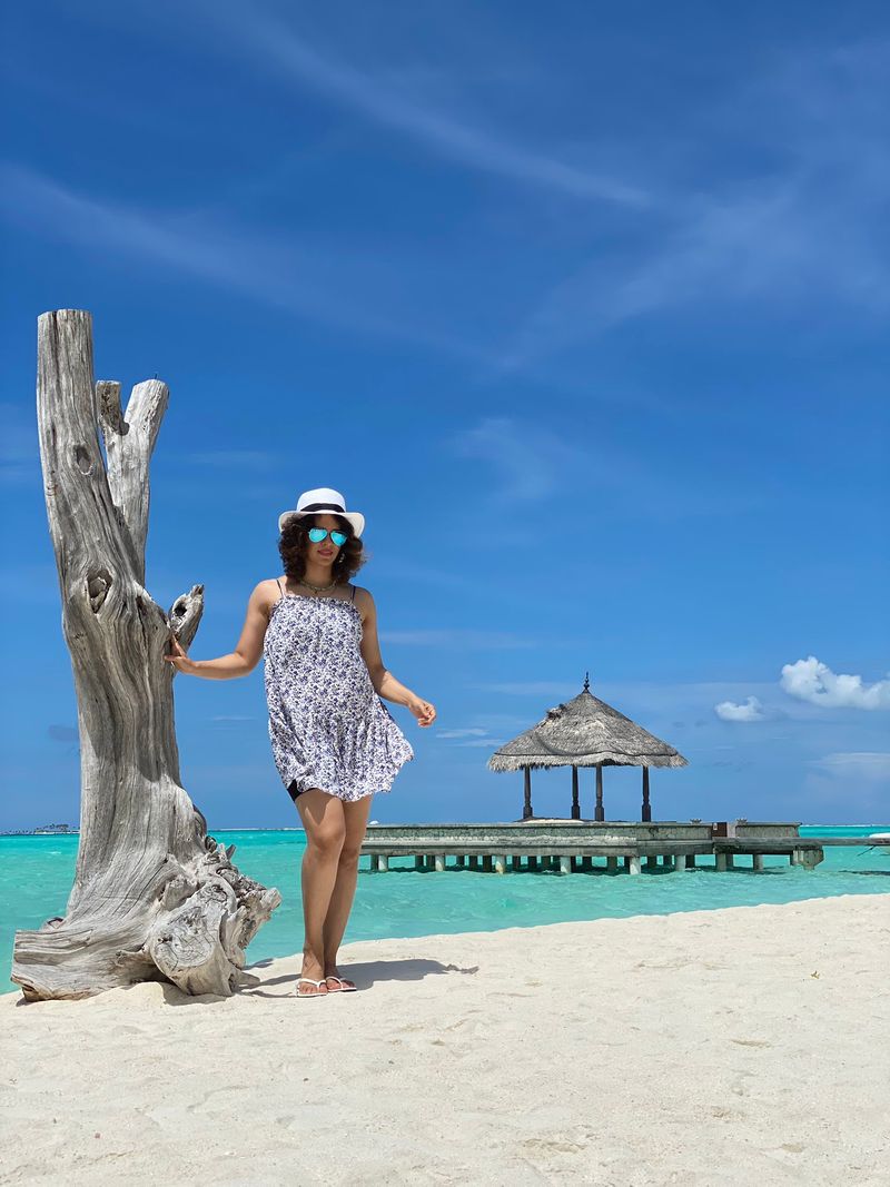 Indian Badminton player Saina nehwal hot Instagram photos in Maldives CRA