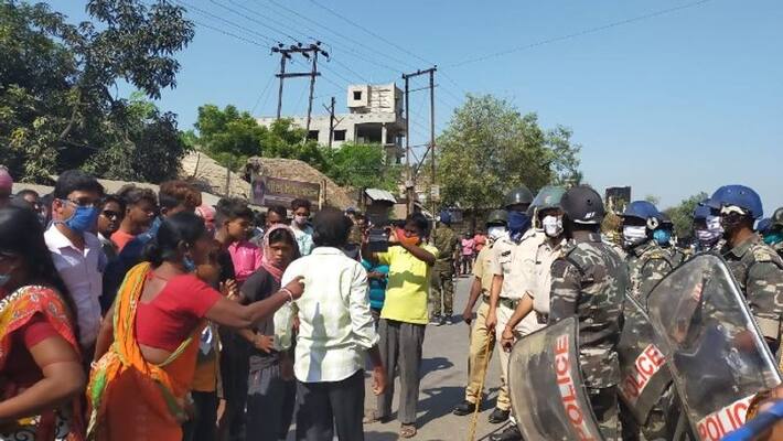Boy allegedly beaten to death in Police lock up at Birbhum BTG Boy allegedly beaten to death in Police lock up at Birbhum BTG