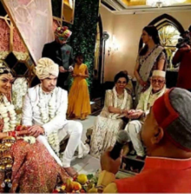Kajal aggarwal gautam kitchlu Marriage Moment Photos going viral