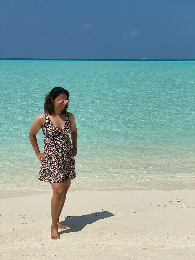 Indian Badminton player Saina nehwal hot Instagram photos in Maldives CRA