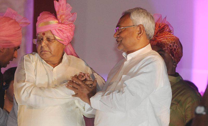 Bihar Elections, Lalu Prasad Yadav's native villages slams Nitish over his personal attack ALB