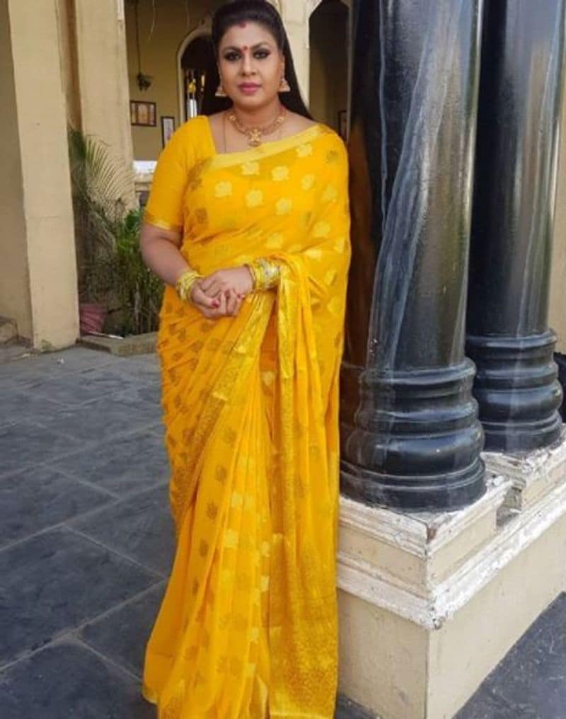 actress vichithra latest modern look photo gallery