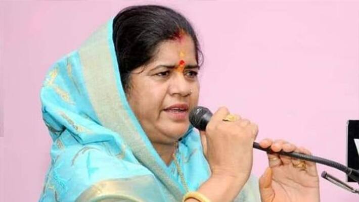 Election Commission action on BJP candidate Imrati Devi will not be able to conduct public meeting road show on 1 November kpl Election Commission action on BJP candidate Imrati Devi will not be able to conduct public meeting road show on 1 November kpl