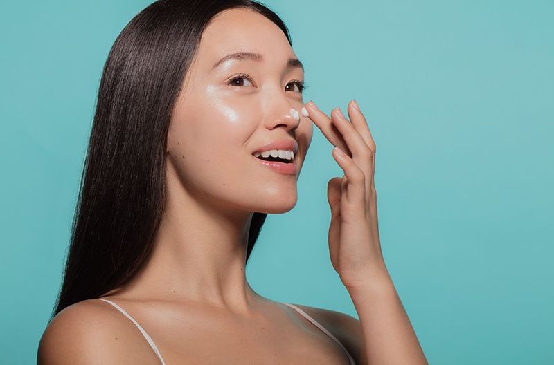 5 skincare tips to follow before and after exercising-SYT