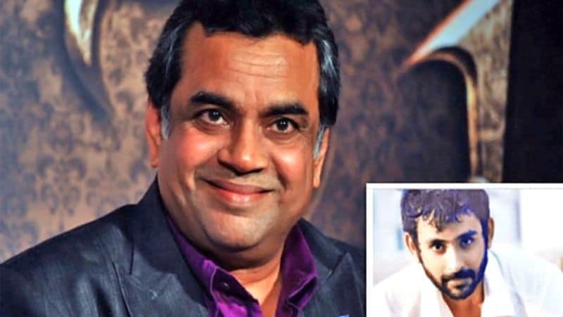 परेश रावल के छोटे बेटे अनिरुद्ध रावल ने सलमान खान की फिल्म 'सुल्तान' में काम किया है। अनिरुद्ध ने सलमान के साथ स्क्रीन शेयर नहीं की बल्कि बतौर असिस्टेंट डायरेक्टर वे इस फिल्म से जुड़े थे। ये अनिरुद्ध की पहली फिल्म थी।
