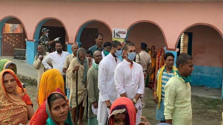 Photos of polling for Bihar assembly election second phase kpn Photos of polling for Bihar assembly election second phase kpn