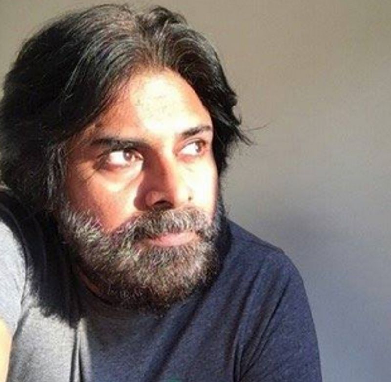 <p>ఇక ప్రస్తుత విశాఖ ఉక్కు ఉద్యమం నేపథ్యంలో పవన్ కళ్యాణ్ కి ఎటూ పాలుపోని పరిస్థితి. ఇంకో వారం రోజుల లోపే ఆయన విశాఖ పర్యటనకు వెళ్లనున్నారు. ఈ దఫా మునిసిపల్ ఎన్నికల్లో అక్కడ బలంగా సీట్లు సాధించి తానేమిటో నిరూపించుకోవాలని అనుకున్నారు. కానీ ప్రస్తుత పరిస్థితుల్లో విశాఖ ఉక్కు ప్రైవేటీకరణకు కేంద్రం కంకణం కట్టుకుందని తేలిన నేపథ్యంలో ఆయన విశాఖలో ఏమి మాట్లాడుతారనేది వేచి చూడాలి. మొత్తానికి బీజేపీతో పొత్తు జనసేనానికి మేలు కన్నా నష్టాన్ని ఎక్కువగా చేస్తున్నట్టుగా కనబడుతుంది. </p>
<p> </p>