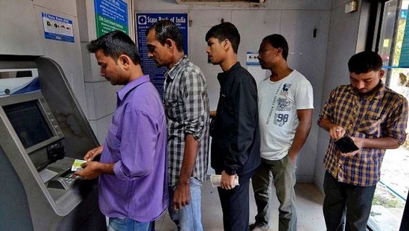 Banks Will Have To Pay Heavy Fines If ATMs Run Out Of Cash From October, says RBI bpsb