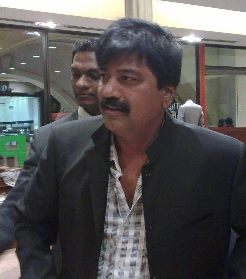 vijay and dhanush movie editor kola basker death