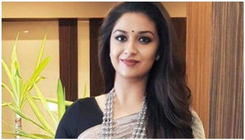 Do you know who is prabhas adipurush movie heroine