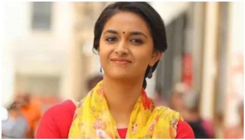 keerthi suresh collage days rare photo goes viral