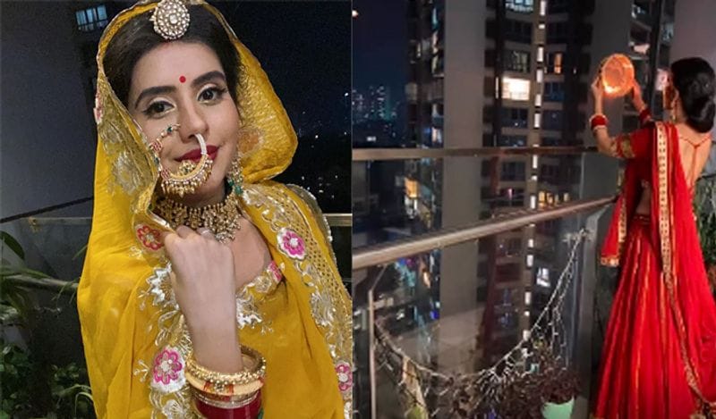 चारू असोपा ने राजस्थानी लुक में फोटो शेयर करते हुए फैंस को ये बताया है कि करवा चौथ पर कैसे तैयार होना है। एक्ट्रेस ने फोटो शेयर करने के साथ ही कैप्शन में लिखा, 'हाय मेरा इंस्टा परिवार, करवा चौथ पर कैसे तैयार होना है।' इसके साथ ही उन्होंने मरून कलर के आउटफिट में भी फोटोज शेयर की है। इसे शेयर करने के साथ ही एक्ट्रेस ने सभी को करवाचौथ विश किया था। 