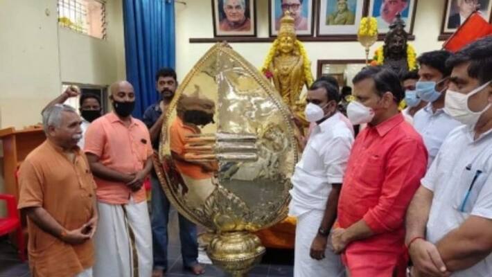 Police wedge 1000 people who participated in BJP Vel pilgrimage ..! Police wedge 1000 people who participated in BJP Vel pilgrimage ..!