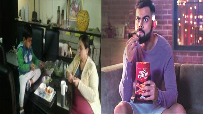 विराट कोहली खाने में कभी कंजूसी नहीं करते हैं। उन्हें घर का खाना बहुत पसंद है। वह कहते है कि जब तक मन हो खाना चाहिए। लेकिन विराट जंक फूड से हमेशा दूरी बनाकर ही रखते हैं।