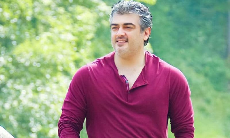 திடீர் என தன்னுடைய அலுவலகத்திற்கு ஒரு நாள் வந்த அஜித், தன்னுடைய பெற்றோரை வெளிநாட்டிற்கு அனுப்பி வைக்க 6 லட்சம் பணம் வேண்டும் என, மாணிக்க நாராயனிடம் கேட்க... அவரும் எவ்வித செக் மற்றும் கையெழுத்தும் வாங்காமல் உடனடியாக பணம் கொடுத்துள்ளார்.