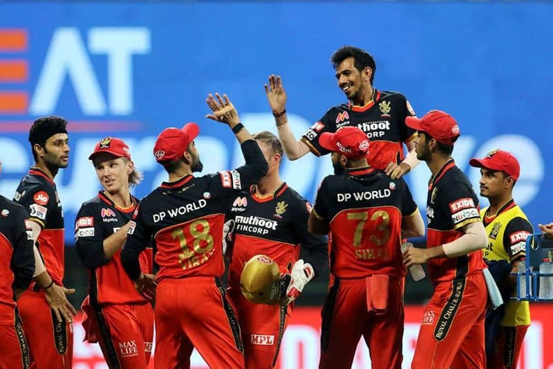 England women cricketer trolled RCB with Mahindra Singh dhoni's famous dialogue CRA