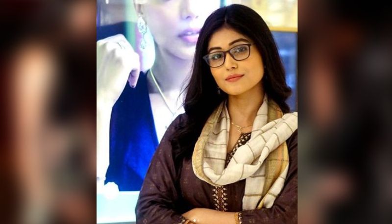 শ্রীময়ী' ধারাবাহিকেও একই ধরণের খলনায়িকার চরিত্রে অভিনয় করতে দেখা যাচ্ছে মধুরিমাকে।