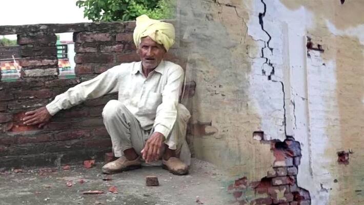 Heavy shelling by Pakistan has damaged several houses at border villages in Kashmir ALB Heavy shelling by Pakistan has damaged several houses at border villages in Kashmir ALB