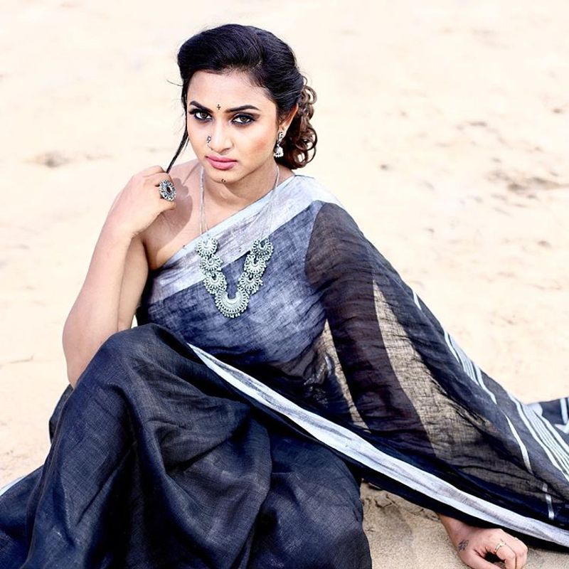 sembaruthi serial actress janani shocking video spread in social media