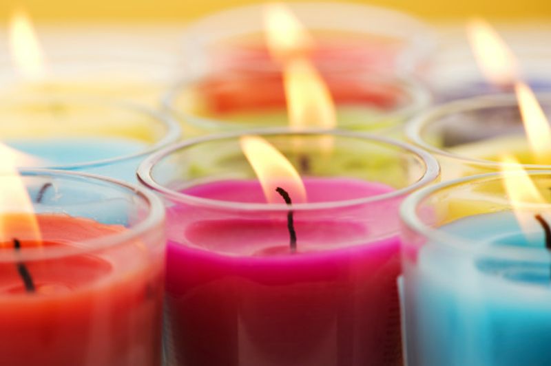 Looking for perfumed candles? Select the best one as per your zodiac sign