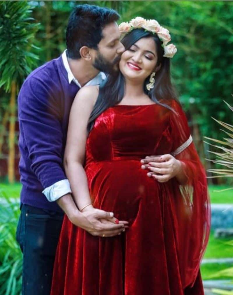 mangalagowri maduve fame radhika shravanth welcomes baby girl vcs