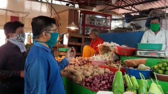 Enforcement Branch raids Salt lake markets to check bazar price RTB Enforcement Branch raids Salt lake markets to check bazar price RTB