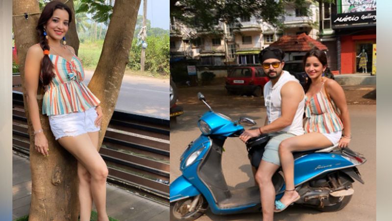 एक फोटो में वे अपने पति के साथ स्कूटर पर बैठकर गोवा की गलियों में घूमती नजर आ रही है।