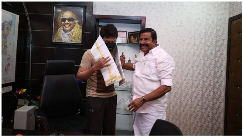 I have no value in DMK ... Udayanidhi Stalin lamented to famous actor ..!