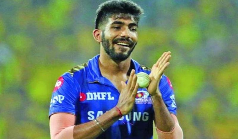 <p>এএনআই জানিয়েছে, ‘বিসিসিআই’য়ের একটি সূত্র এএনআই’কে নিশ্চিত করেছেন শীঘ্রই বিবাহ বন্ধনে আবদ্ধ হতে চলেছেন ভারতীয় পেসার। সেই কারণেই চতুর্থ টেস্টের আগে তিনি ছুটি চেয়ে নিয়েছেন।<br />
</p>