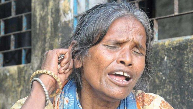 एक समय रानू मंडल का सुरूर ऐसा चढ़ा था कि सलमान खान ने उनका गाना अपने मोबाइल पर लगाकर सुना था और इसका वीडियो भी सामने आया था।
