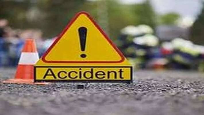 road accident in balanagar flyover road accident in balanagar flyover