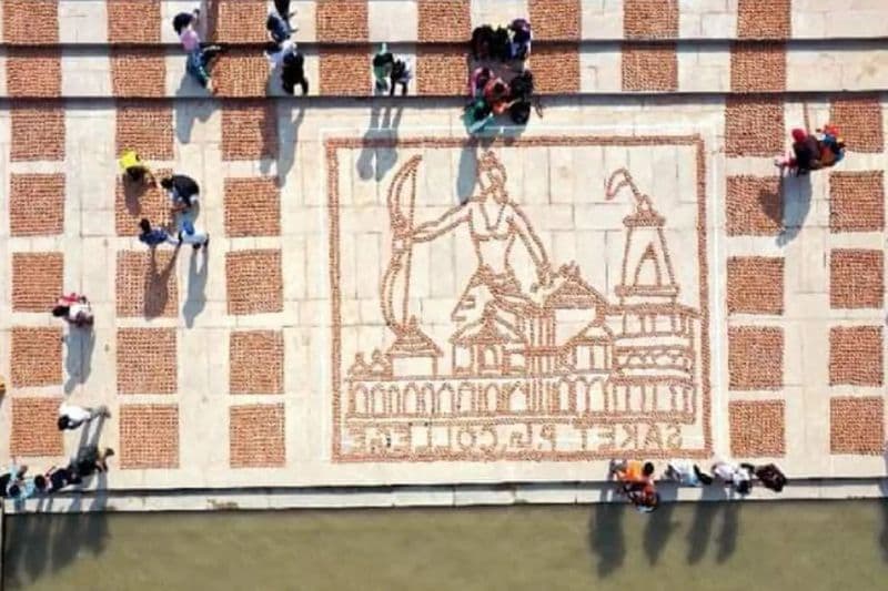 इस बार के कार्यक्रम में महिलाओं की प्रतिभागिता बड़े स्तर पर रहेगी, क्योंकि यूपी सरकार मिशन शक्ति को चला रही है।