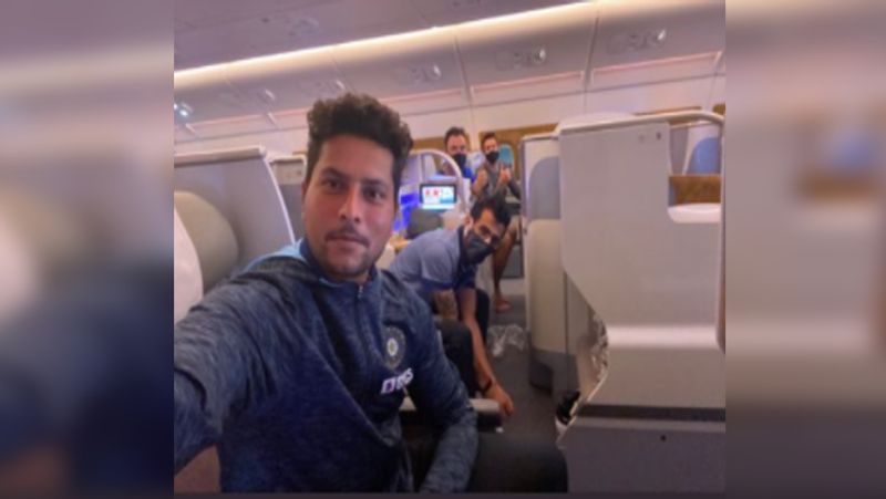 आईपीएल के लगभग आधे सीजन में अपनी मंगेतर के साथ रहने वाले युजवेंद्र चहल इंडियन प्लेयर्स के साथ ऑस्ट्रेलिया में हैं। 2 महीने चलने वाली इस सीरीज में चहल अपनी टीम के साथ वहीं रहेंगे।