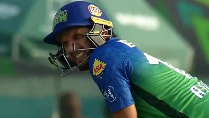 shahid afridi wears dangerous helmet during pakistan super league match shahid afridi wears dangerous helmet during pakistan super league match