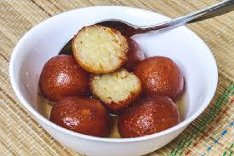 Recipe of Gulab Jamoon cooked by biscuits