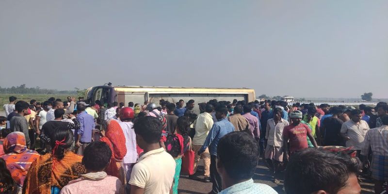 One died and eight passengers are critically injured by bus accident at Midnapore ASB